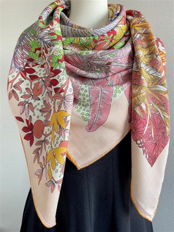 What is Aizawa's scarf made of?